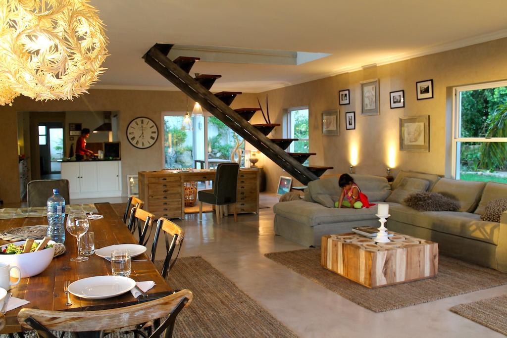 Explorer Guesthouse ซัมเมอร์เซ็ต เวสต์ ภายนอก รูปภาพ